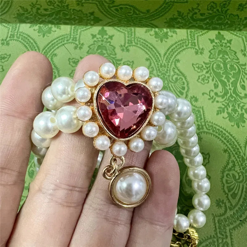 ខ្សែ​ក​ពេជ្រ​ព្រះនាង